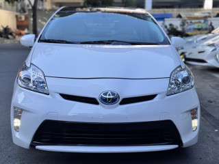 Prius 2012 Option4 deluxe solar