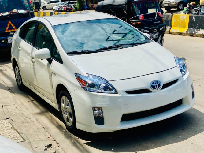 toyota-prius-2010-option-2-camera-360-big-1