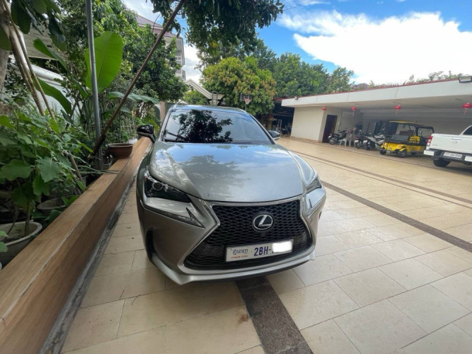 lexus-nx200t-for-sell-big-3