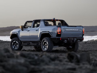 GMC Hummer EV ឡានពីរកឹប ឆ្នាំ២០២៥ ពណ៌ទឹកប្រាក់
